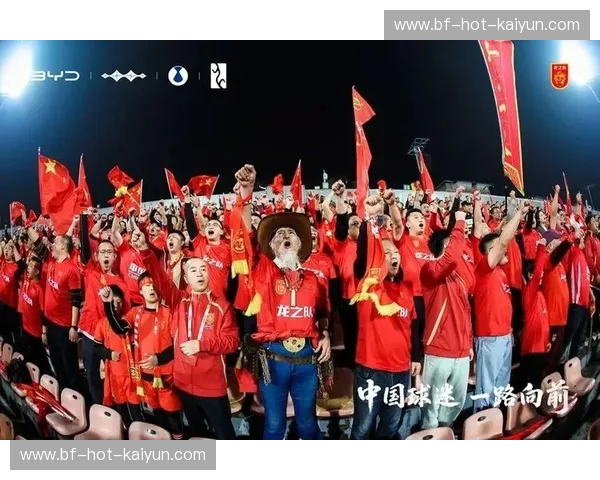 亚洲杯硝烟再起:日本武士剑指香港龙之队,狭路相逢勇者胜! 亚洲杯硝烟再起:日本武士剑指香港龙之队,狭路相逢勇者胜!